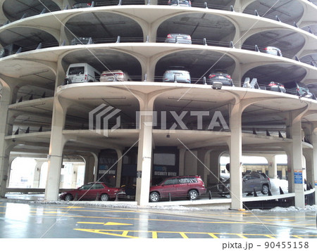 マリーナシティーの駐車場 90455158