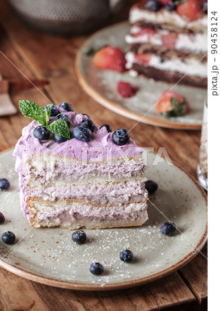 Slice of blueberry cake Slice of blueberry cake 90458124
