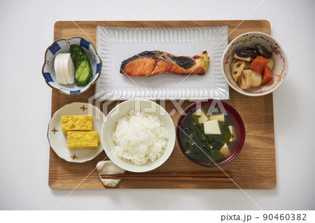 和食　朝食イメージ 90460382