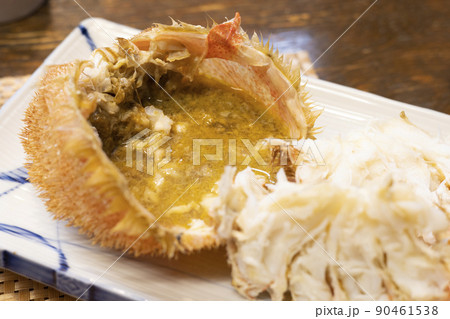 北海道で食べる、おいしい茹で蟹、蟹みそ 北海道で食べる、おいしい茹で蟹、蟹みそ 90461538