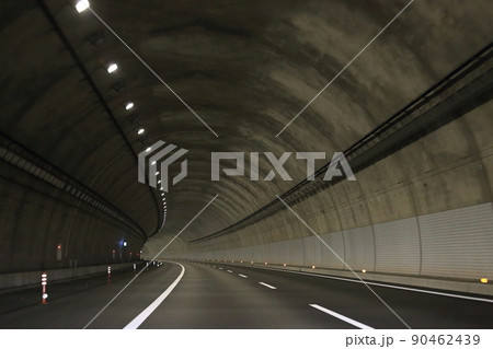 今里トンネル・新東名高速道路【静岡県裾野市】 90462439
