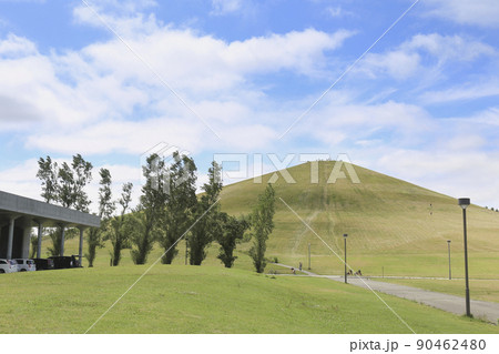 北海道・札幌　モエレ沼公園　モエレ山 90462480