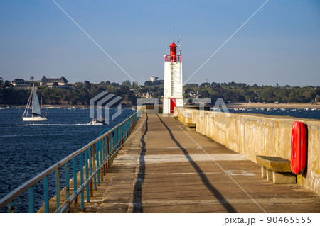 Saint-Malo lighthouse and pier, Brittany, France Saint-Malo lighthouse and pier, Brittany, France 90465555