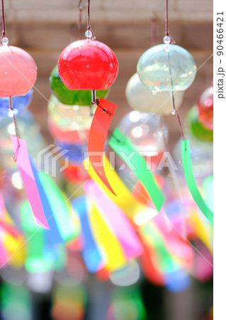夏イメージ　風鈴 90466421