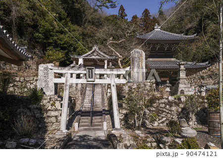 尾張高野山宗 総本山 岩屋寺 笠森神社 尾張高野山宗 総本山 岩屋寺 笠森神社 90474121