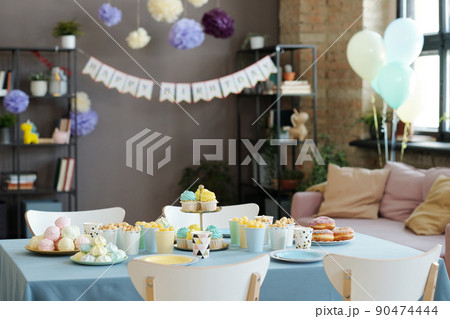 Candy bar at party at home 90474444