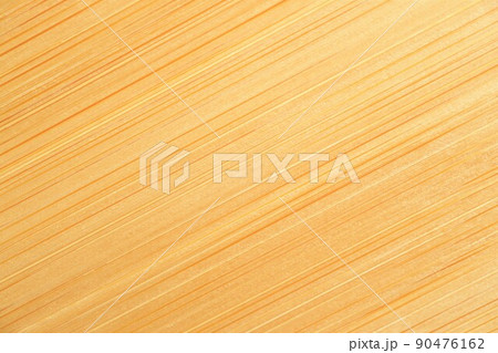 シンプルな竹の断面の素材　斜め　明るい　無人 90476162
