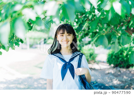夏服の女子高生 夏服の女子高生 90477590