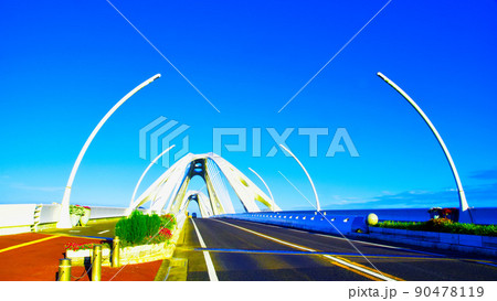 斬新なデザインの豊田大橋 斬新なデザインの豊田大橋 90478119