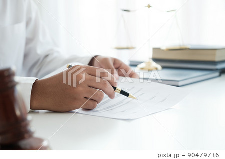 Close up businessman signing contract, partnership agreement, making deal 90479736
