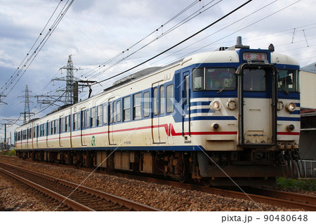 終焉近い信越本線115系(一次新潟色・快速) 終焉近い信越本線115系(一次新潟色・快速) 90480648