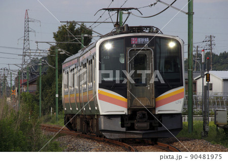 越後線E129系（吉田⇔柏崎：ワンマン運転） 90481975