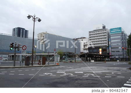 高架化が進む新潟駅（2021年7月） 90482347