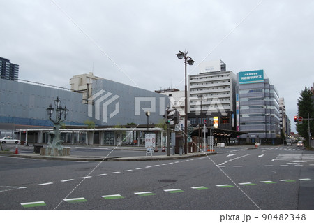 高架化が進む新潟駅（2021年7月） 90482348