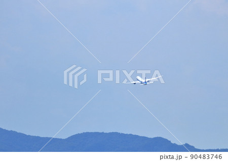 大阪国際空港　旅客機　離着陸　千里川尻 90483746