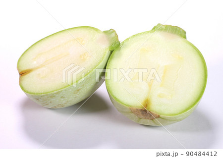丸ズッキーニの断面 90484412