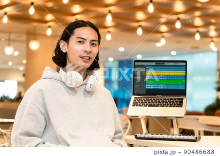 音楽クリエイター 90486688