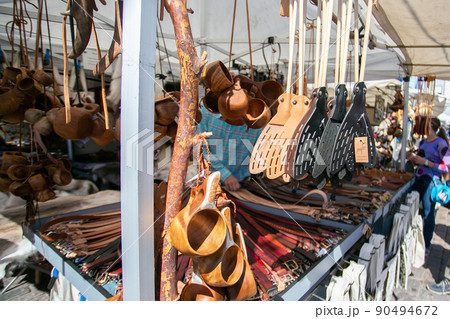 マーケットで販売するフィンランドのお土産 90494672