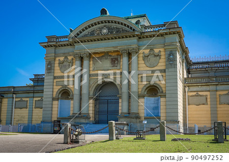 奈良公園から奈良国立博物館（奈良県奈良市） 90497252