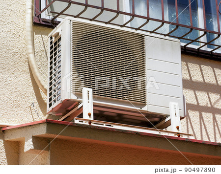 エアコンの室外機 エアコンの室外機 90497890