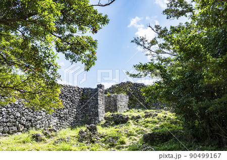 沖縄　糸数城跡 90499167