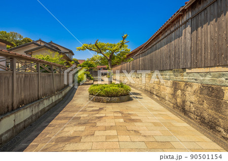 石川県　加賀橋立の町並み 90501154