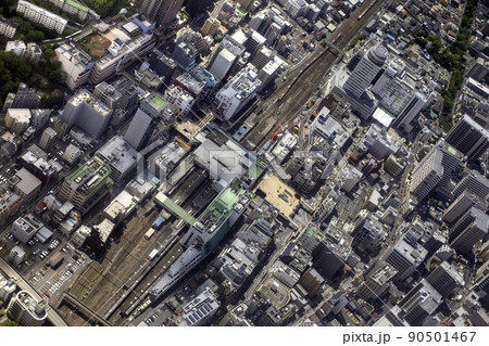 常磐線の松戸駅付近を空撮 90501467