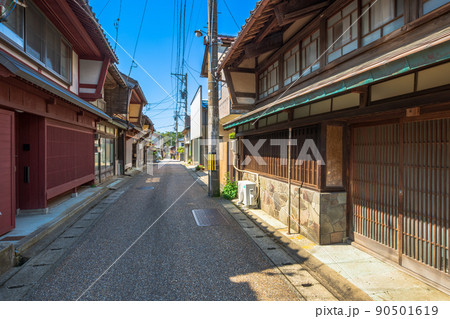 福井県　三国町の町並み 90501619