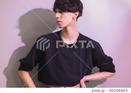 若い男性　ビューティー　ポートレート 90506803