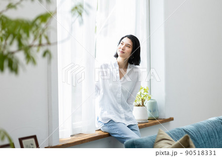 若い女性　ライフスタイル 90518331