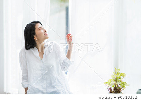 若い女性 ライフスタイル 若い女性 ライフスタイル 90518332