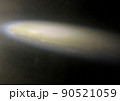 黒の背景に抽象的なレンズフレア 黄色の光 黒の背景に抽象的なレンズフレア 黄色の光 90521059