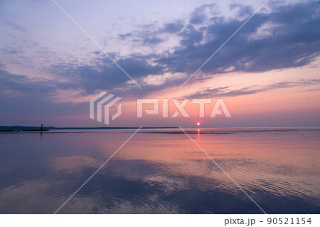 《石川県》日本海の夜明け 90521154