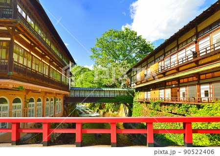 日本最古の温宿建築　四万温泉　積善館本館（群馬県中之条町） 90522406