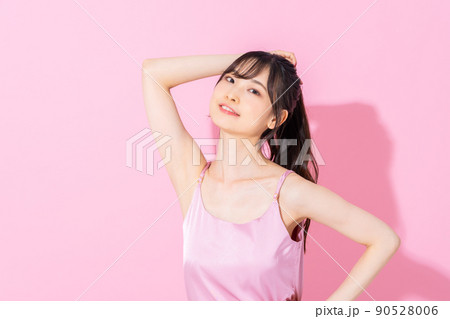 若い女性のビューティ 90528006