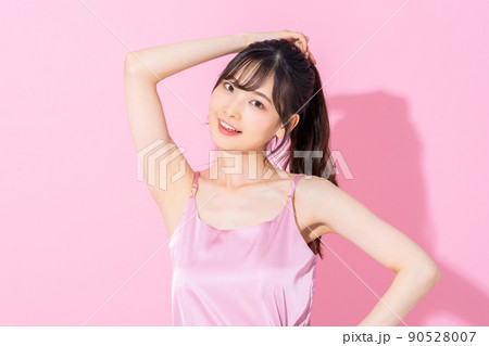 若い女性のビューティ 90528007