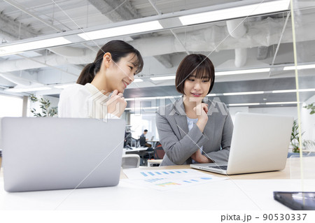 スタンドアップミーティング 90530337