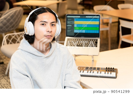 音楽クリエイター 90541299