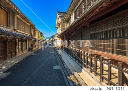 愛媛県　重伝建　内子の町並み 90543351