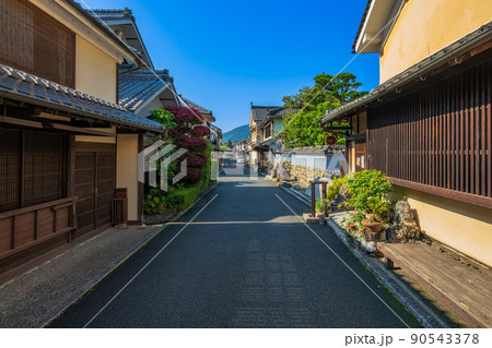 愛媛県　重伝建　内子の町並み 90543378