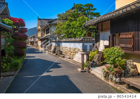 愛媛県　重伝建　内子の町並み 90543414
