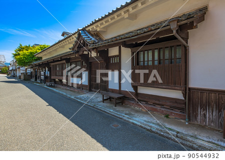 愛媛県　重伝建　卯之町の町並み 90544932