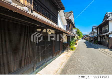 愛媛県　重伝建　卯之町の町並み 90544981