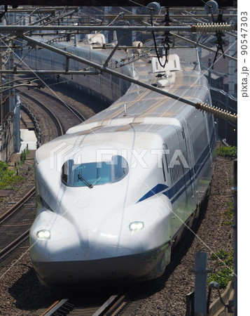 新幹線N700S J21編成 山科付近にて 新幹線N700S J21編成 山科付近にて 90547303