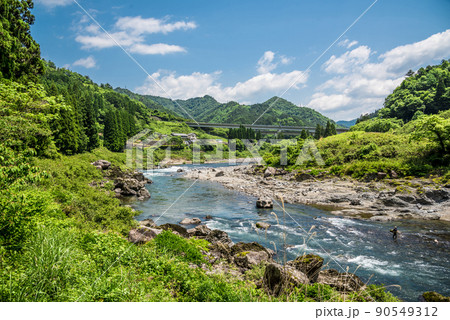 《岐阜県》郡上市 長良川 《岐阜県》郡上市 長良川 90549312