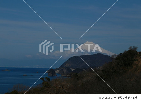 萩谷海岸からの富士山 90549724