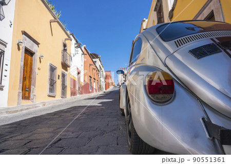 Colorful street of San Miguel de Allende, colonial town in Mexico. UNESCO World Heritage Site. Colorful street of San Miguel de Allende, colonial town in Mexico. UNESCO World Heritage Site. 90551361