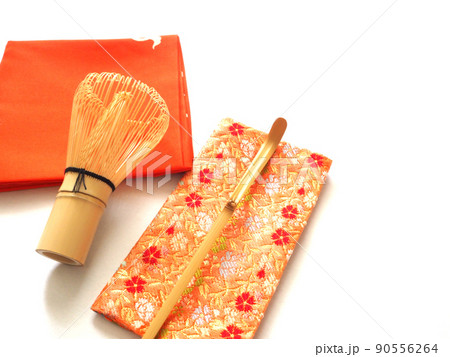 帛紗 古帛紗 茶筅 茶杓 白背景 帛紗 古帛紗 茶筅 茶杓 白背景 90556264