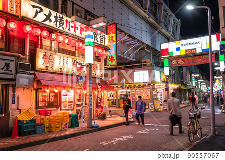 《東京都》上野・賑わう繁華街 《東京都》上野・賑わう繁華街 90557067
