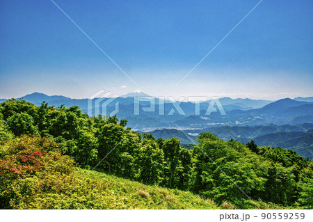 東京都 都立高尾陣場自然公園 陣馬山 山頂 東京都 都立高尾陣場自然公園 陣馬山 山頂 90559259